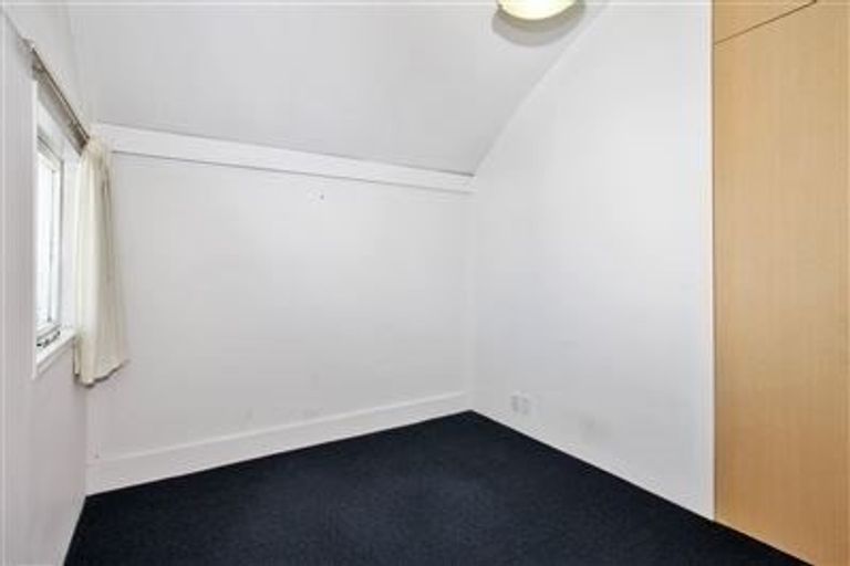 Photo of property in 1/136 Holly Road, St Albans, Christchurch, 8014