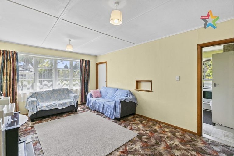 Photo of property in 109 Kowhai Street, Naenae, Lower Hutt, 5011