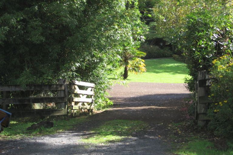 Photo of property in 10 Jays Road, Titirangi, Auckland, 0604