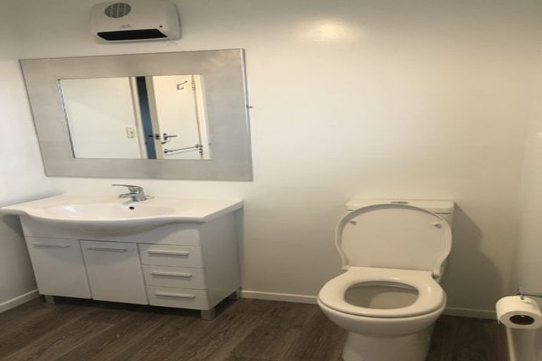 Photo of property in 1/759 Ferry Road, Woolston, Christchurch, 8023