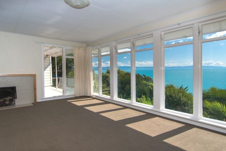 Photo of property in 3 Grenville Terrace, Moana, Nelson, 7011