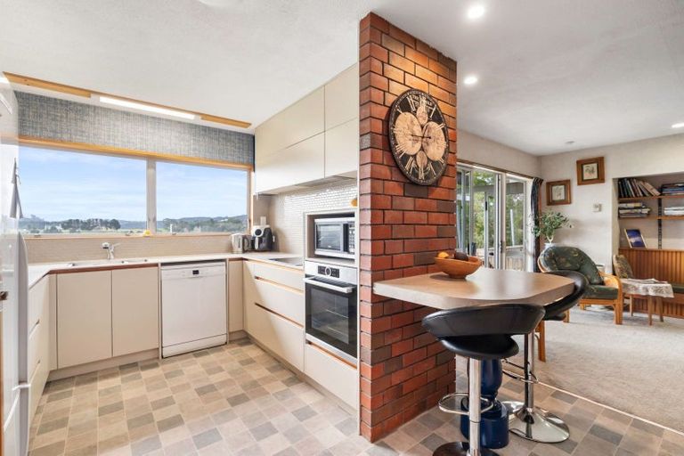 Photo of property in 18 Kokich Crescent, Onerahi, Whangarei, 0110