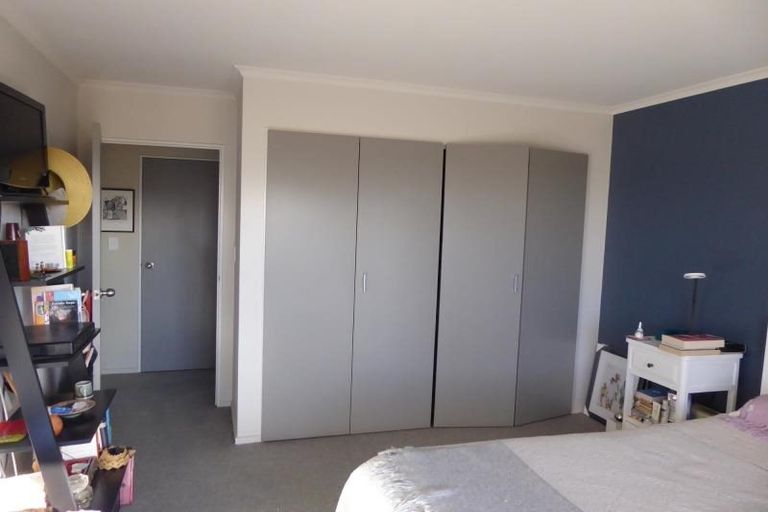 Photo of property in 22 Pelorous Street, Paparangi, Wellington, 6037