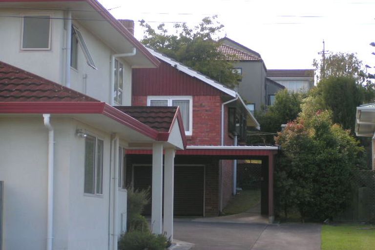 Photo of property in 2/35 Merriefield Avenue, Forrest Hill, Auckland, 0620