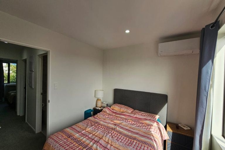 Photo of property in 9/6 Kereru Street, Henderson, Auckland, 0612