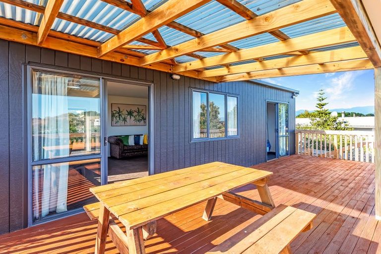 Photo of property in 3 James Street, Waikawa Beach, Manakau, 5573