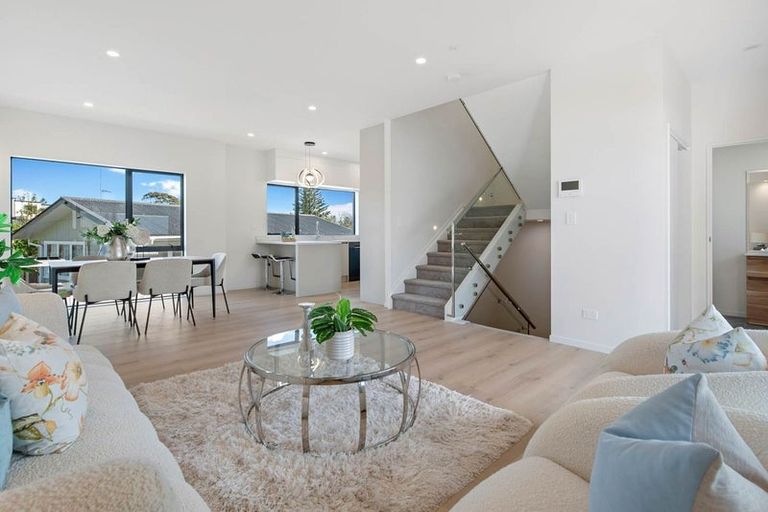 Photo of property in 12b Angelo Avenue, Howick, Auckland, 2014