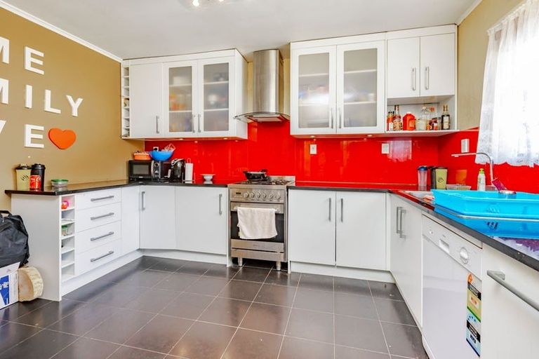 Photo of property in 37 Walters Road, Takanini, 2112