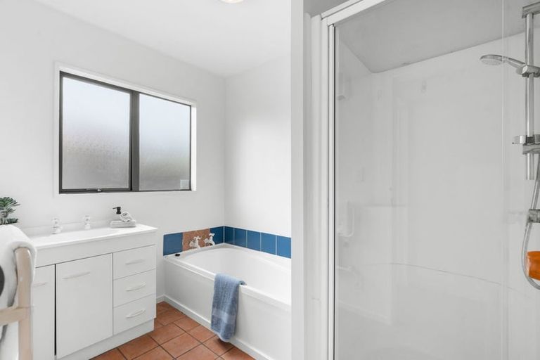 Photo of property in 18 Owens Terrace, Upper Riccarton, Christchurch, 8041