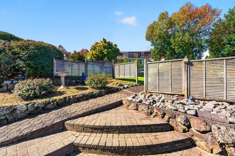Photo of property in 1 Brunton Place, Glenfield, Auckland, 0629