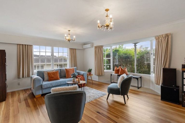 Photo of property in 71 Oriel Avenue, Tawa, Wellington, 5028