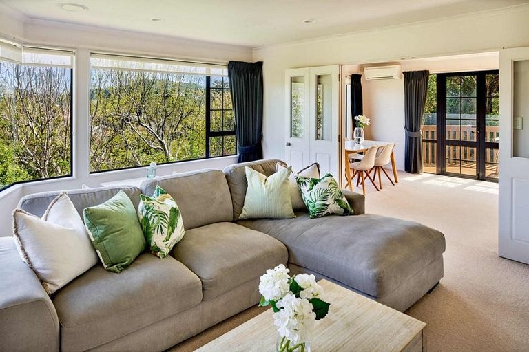 Photo of property in 14 Musket Lane, Whitby, Porirua, 5024