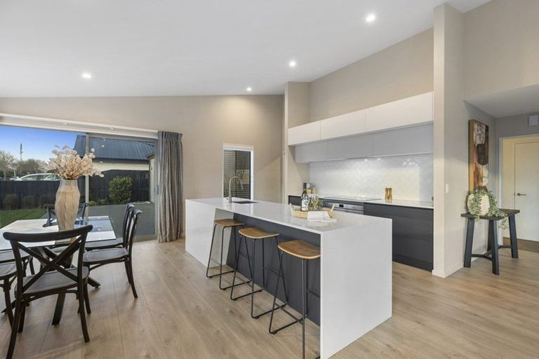 Photo of property in 1 Blue Jacket Drive, Halswell, Christchurch, 8025