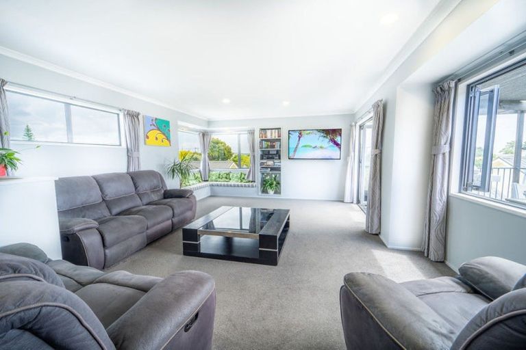 Photo of property in 19 Simpson Road, Papamoa Beach, Papamoa, 3118