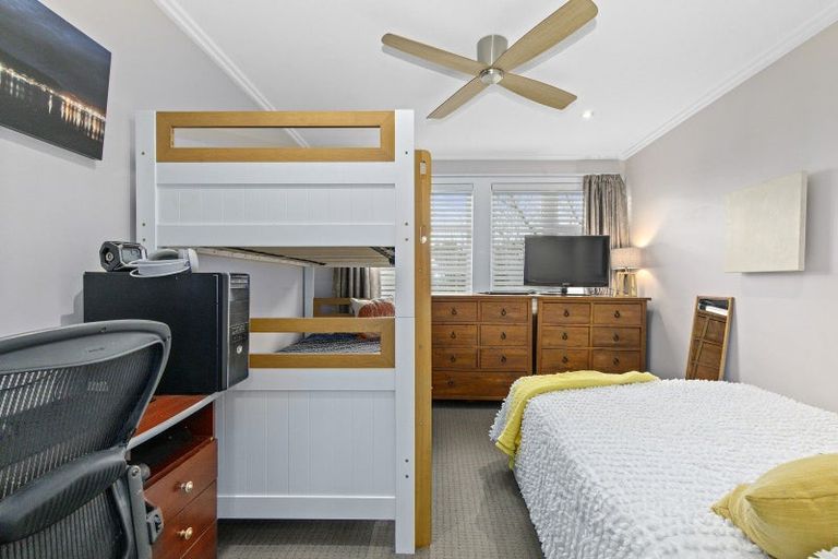 Photo of property in 17 Feist Street, Naenae, Lower Hutt, 5011