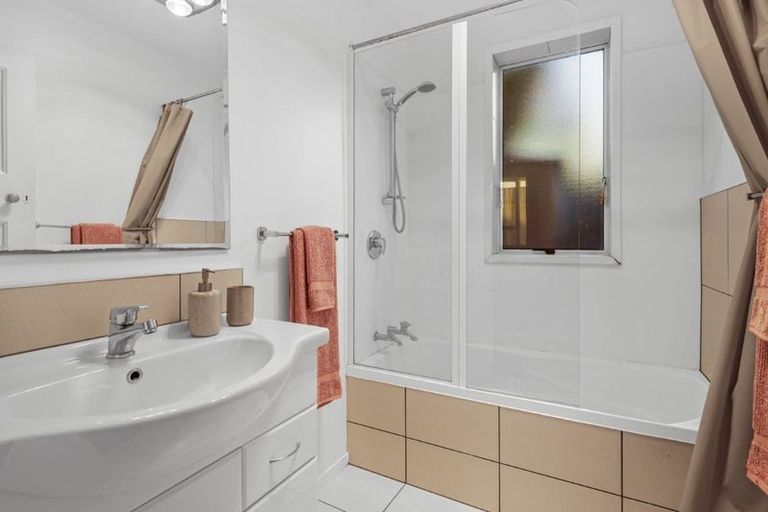 Photo of property in 39 Richill Street, Belfast, Christchurch, 8051