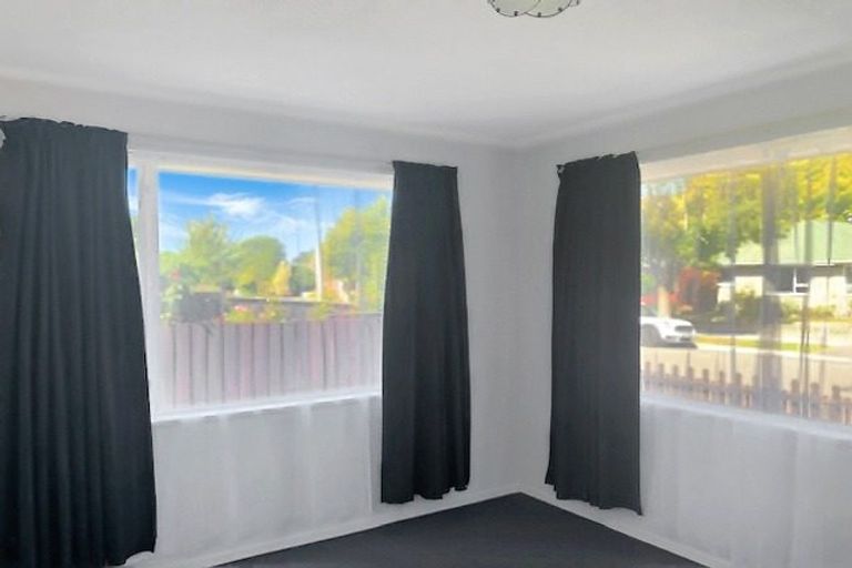 Photo of property in 61 Wingate Street, Redwood, Christchurch, 8051