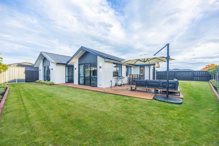 Photo of property in 81 Tiritiri Moana Drive, Pegasus, 7612