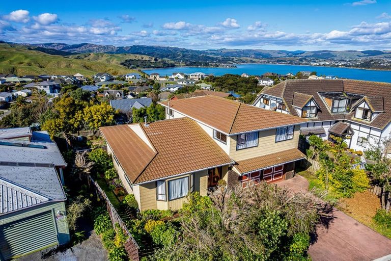 Photo of property in 8 Tregony Place, Camborne, Porirua, 5026