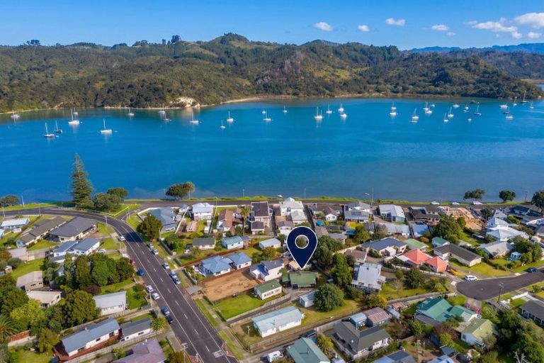 Photo of property in 8a South Highway East, Whitianga, 3510