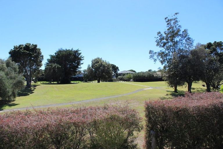 Photo of property in 147 Waimaire Avenue, Matarangi, Whitianga, 3592