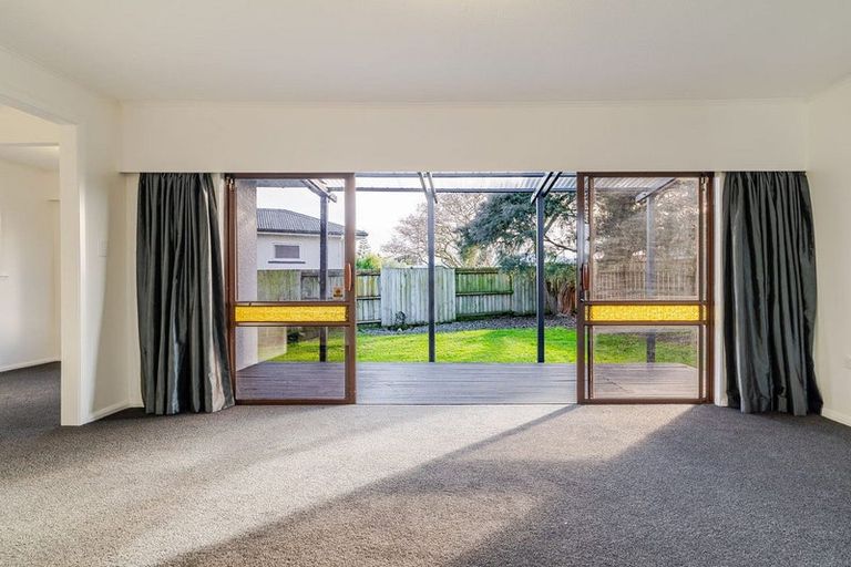 Photo of property in 37 Rewa Street, Takaro, Palmerston North, 4412