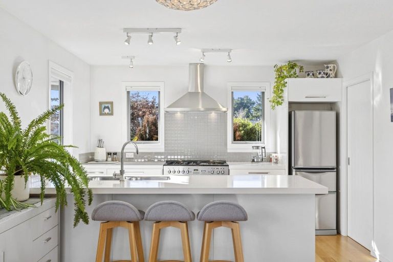 Photo of property in 11 Hikuwai Drive, Albert Town, Wanaka, 9305