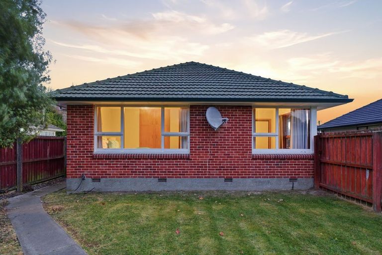Photo of property in 50 Staveley Street, Avonhead, Christchurch, 8042