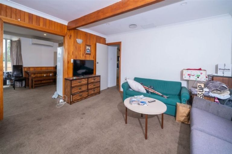 Photo of property in 195 Springs Road, Hornby, Christchurch, 8042