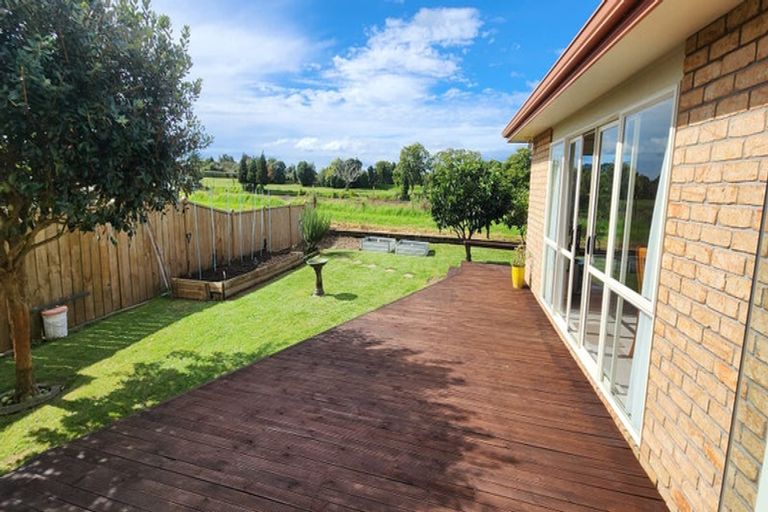 Photo of property in 29 Edgewater Grove, Whakatane, 3120