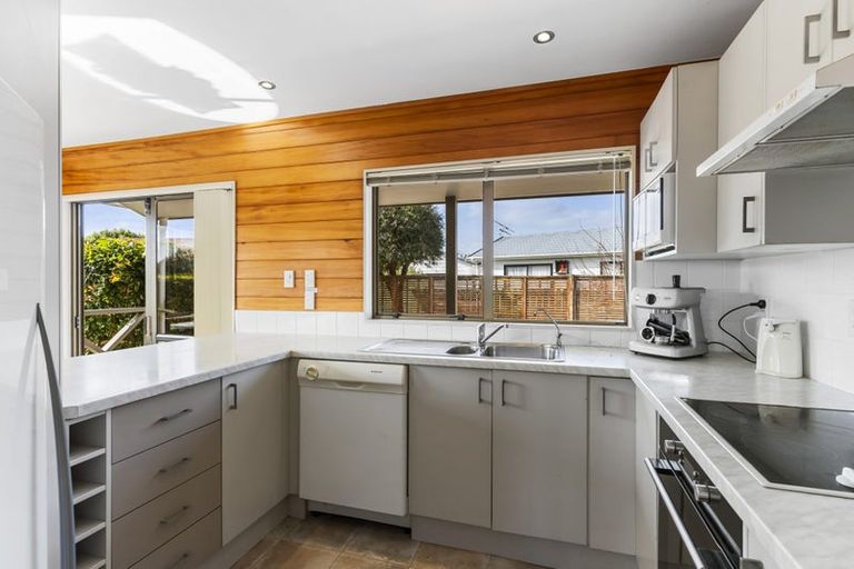 Photo of property in 108 Florence Avenue, Orewa, 0931