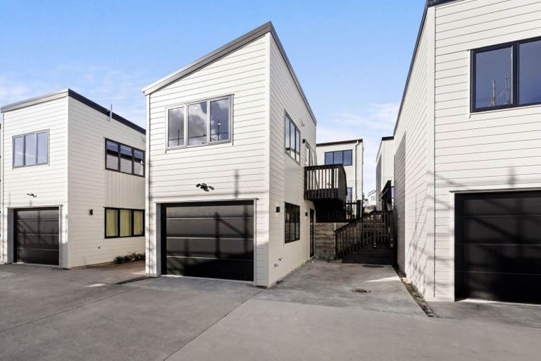 Photo of property in 6 Toetoe Street, Westgate, Auckland, 0814