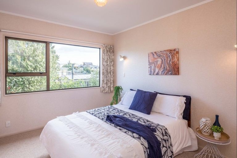 Photo of property in 115 Seaview Road, Paraparaumu Beach, Paraparaumu, 5032