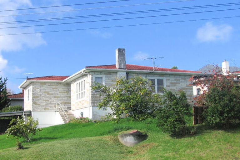 Photo of property in 77 Mcleod Road, Te Atatu South, Auckland, 0610