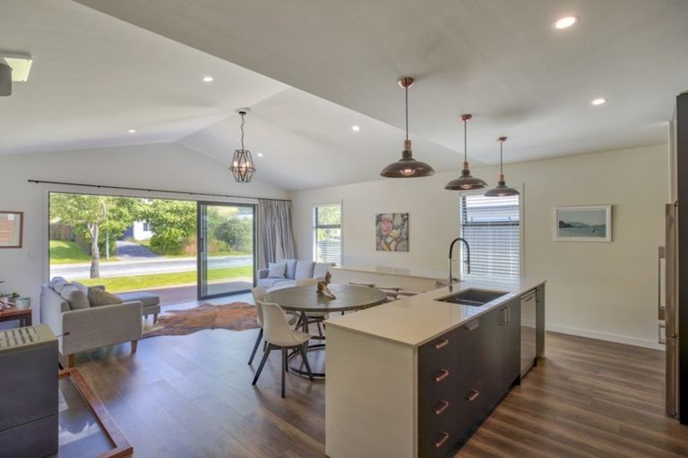 Photo of property in 61 Kelliher Drive, Wanaka, 9305