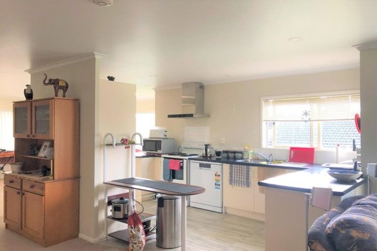 Photo of property in 26 Jadewynn Drive, Massey, Auckland, 0614