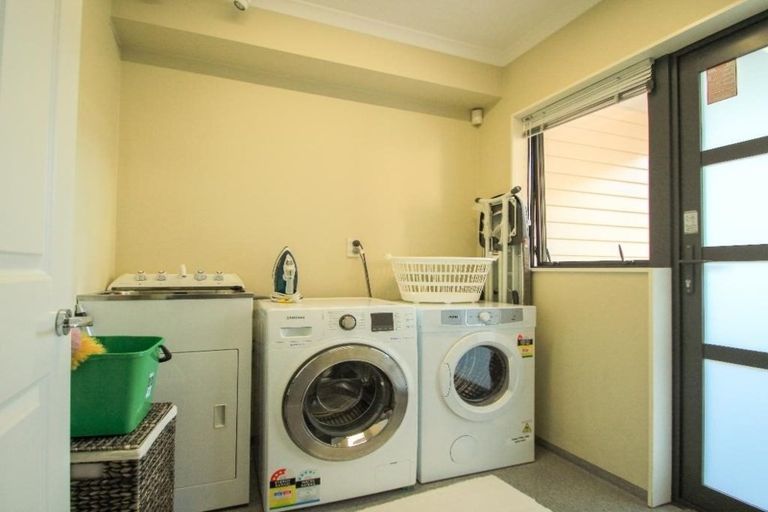 Photo of property in 153 Ohiro Road, Brooklyn, Wellington, 6021