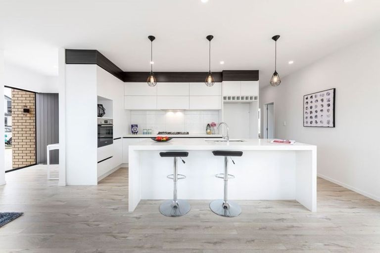 Photo of property in 58 Cooladawson Drive, Flat Bush, Auckland, 2019