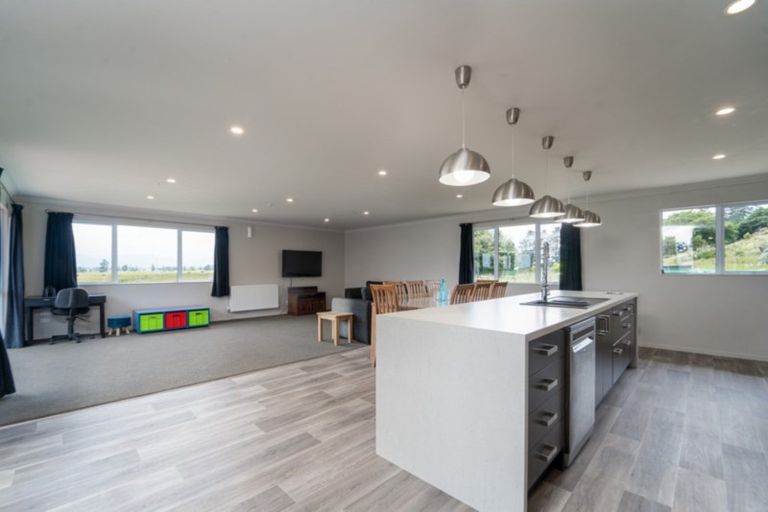 Photo of property in 166 Dorset Road, East Taratahi, Carterton, 5792