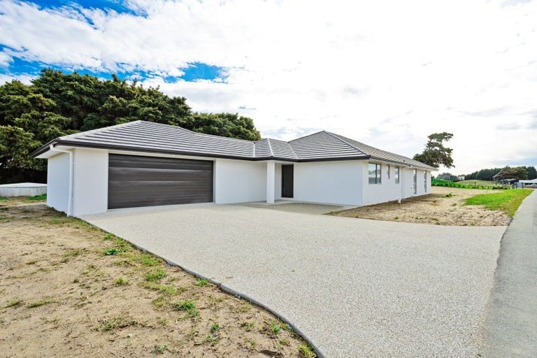 Photo of property in 92 Blairlogie Close, Otatara, 9879