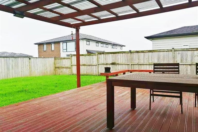 Photo of property in 5 Charlestown Drive, Flat Bush, Auckland, 2019