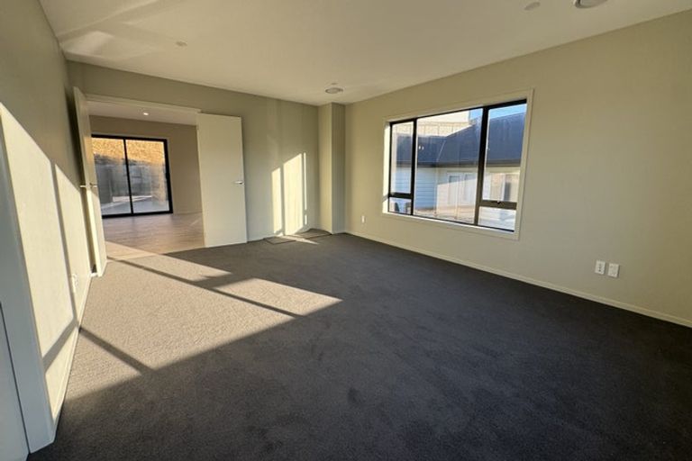 Photo of property in 5 Swinton Place, Churton Park, 6037
