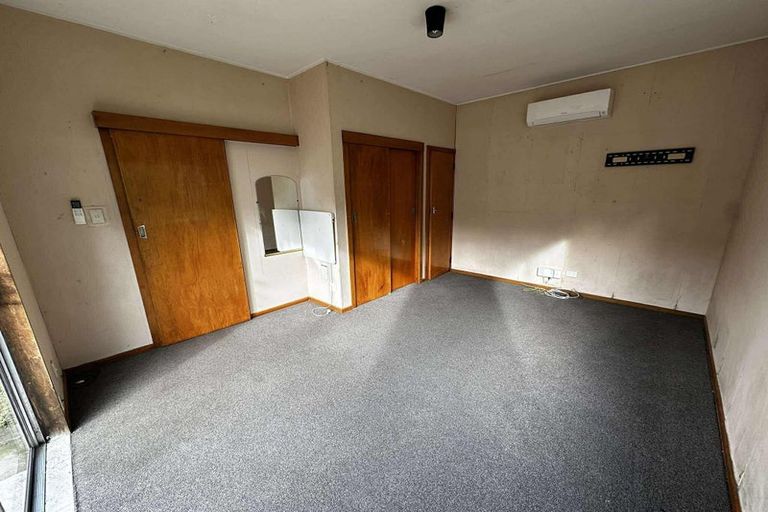 Photo of property in 8 Phillip Street, Johnsonville, Wellington, 6037