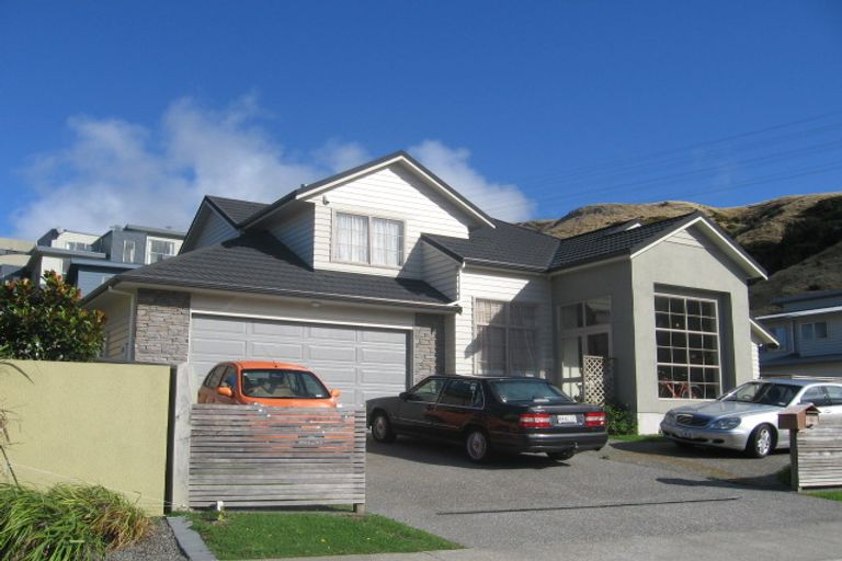 Photo of property in 8 Neston Grove, Churton Park, Wellington, 6037