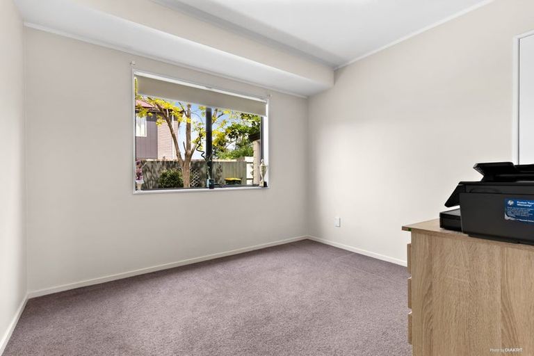 Photo of property in 3 Margan Avenue, New Lynn, Auckland, 0600