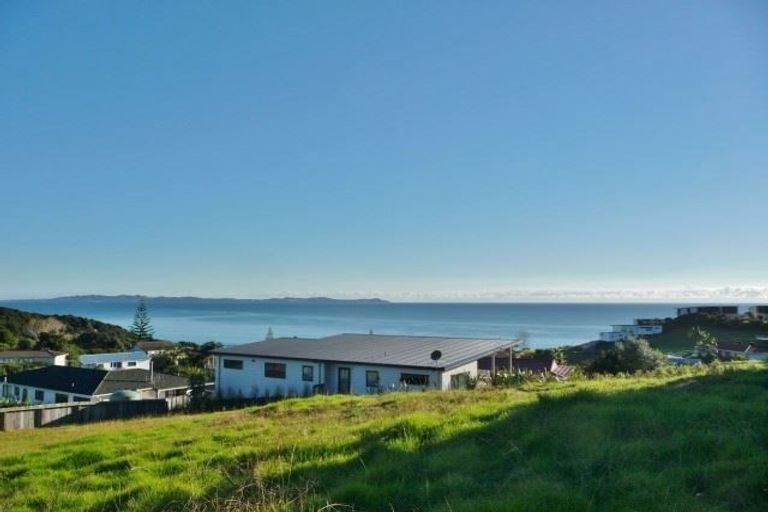 Photo of property in 39 Dudley Crescent, Cable Bay, 0420