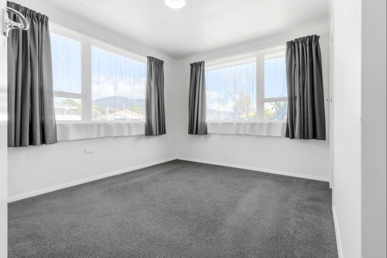Photo of property in 7 Te Wharekaihua Grove, Turangi, 3334