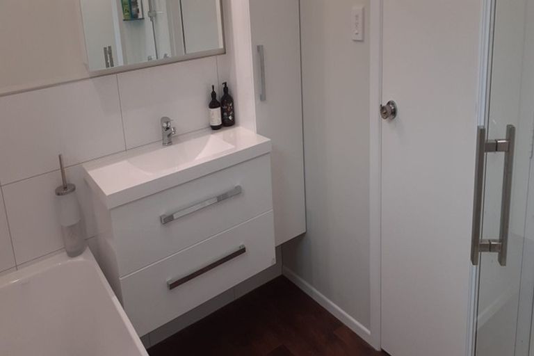 Photo of property in 6 Kerkwall Drive, Naenae, Lower Hutt, 5011