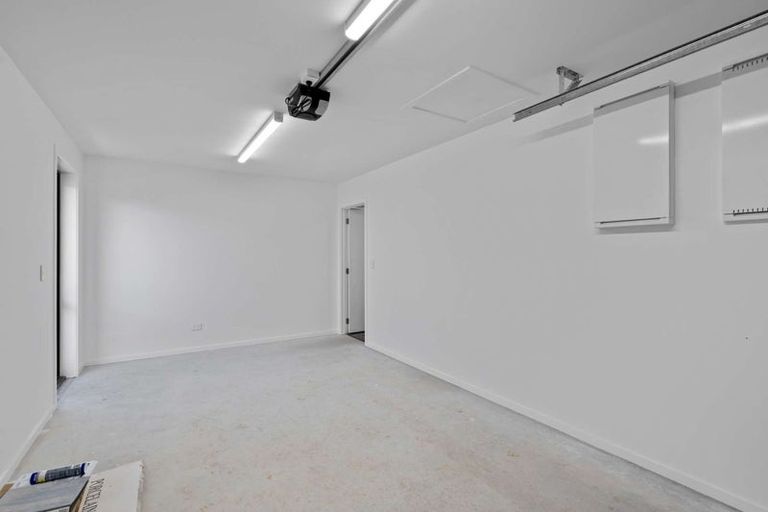 Photo of property in 19 Scully Place, Strathern, Invercargill, 9812