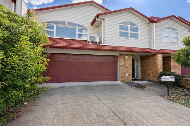 Photo of property in 4 Lime Crescent, Papakura, 2110